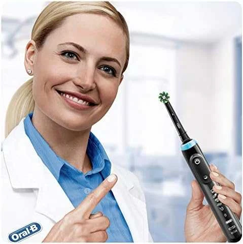 Oral-B CrossAction juodos spalvos leidimo šepetėlio galvutės su CleanMaximiser šereliais, skirtos holistiniam burnos valymui, 10 vnt.