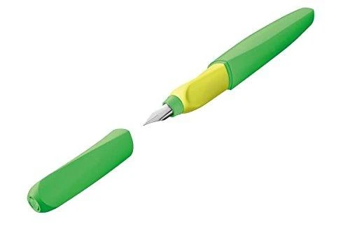 Pelikan Twist rašiklis, žalias su atidarytu dangteliu