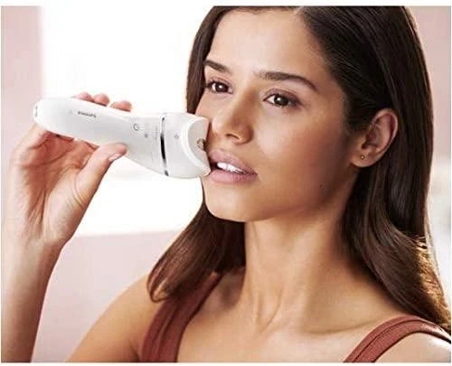 Philips Epilator Series 8000 „Wet & Dry“ epiliatorius BRE740/10