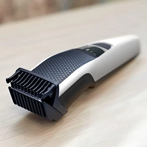 Barzdaskutė Philips BT3206/14 barzdos kirptuvas