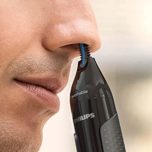 Philips series 3000 Patogi nosies, ausų ir antakių kirpimo mašinėlė NT3650/16 100 % atspari vandeniui, dvipusė apsaugos sistema