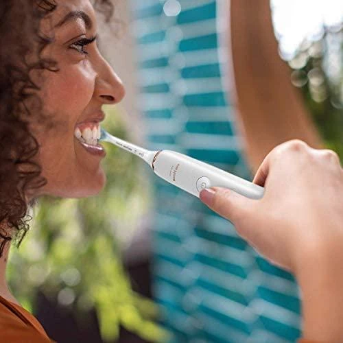 Philips DiamondClean Elektrinis dantų šepetėlis HX9911/94 Įkraunamas, Suaugusiems, Šepetėlių skaičius galvutės įeina 1, Number of teeth brushing modes 4, Sonic technology, Baltas