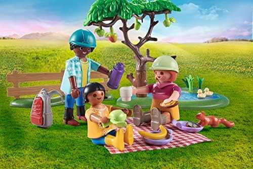 71239 PLAYMOBIL® Country, kaimo iškyla su žirgais