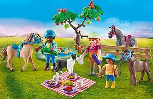 71239 PLAYMOBIL® Country, kaimo iškyla su žirgais