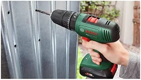 Bosch EasyImpact18V-40 veiksme gręžiant metalą