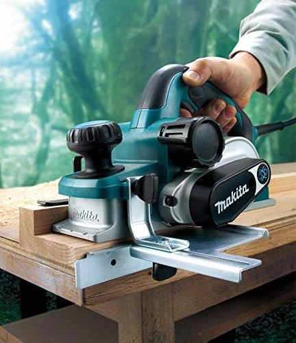 Makita KP0810CJ Elektrinis oblius 82 mm, 0-4 mm, 1050 W, 3,4kg, MAKPACK