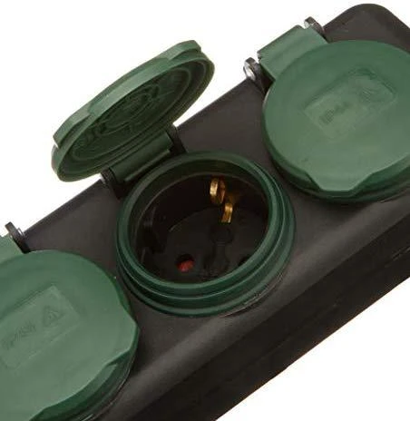 REV Multiple Socket Outlet IP44 6 kartus 1,4m