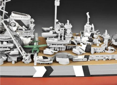 Revell – mūšio laivas Bismarkas, 1/700, 05098