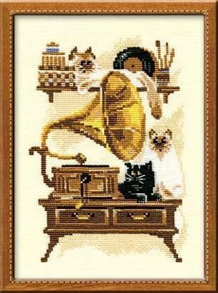 RIOLIS – Create It Yourself – Siuvinėjimo rinkinys „Katė prie gramafono“ 859 (18x24 cm)