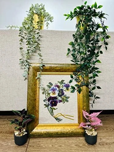 RIOLIS – Create It Yourself – Siuvinėjimo rinkinys „Našlaičių puokštė“ 1020 (24x30 cm)