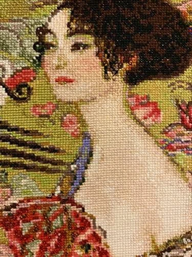 RIOLIS - Create It Yourself - Siuvinėjimo rinkinys „Panelė su veduokle“ 1226 (35x35 cm)