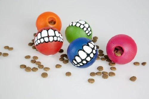 Rogz Grinz skanėstų kamuoliukas šunims raudonas 64mm