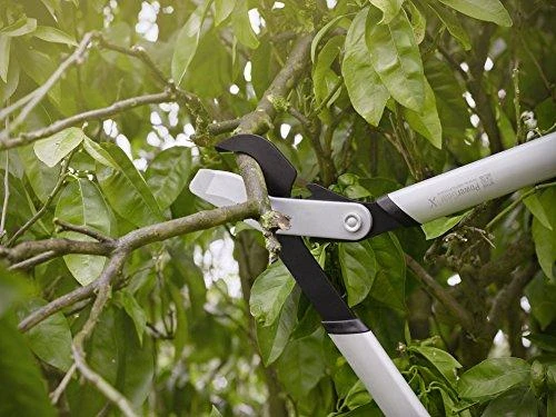 Fiskars PowerGear X sodo žirklės prasilenkiančiais ašmenimis LX92, S (1020186)