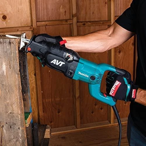 Makita Tiesinis pjūklas JR3070CT 1 510 W • 0 – 2 800 min⁻¹ • 32 mm