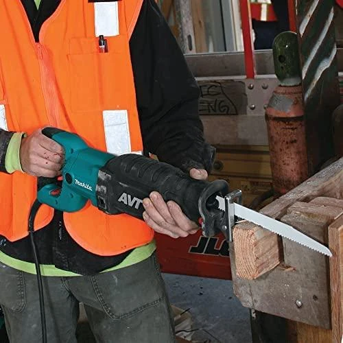 Makita Tiesinis pjūklas JR3070CT 1 510 W • 0 – 2 800 min⁻¹ • 32 mm