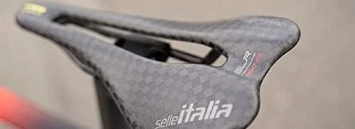 Selle Italia Siodło SELLE ITALIA SLR Boost Tekno Superflow L3, anglies bėgis ⌀7x9 mm + 10 mm, pilna anglis, 96 g, Juoda (NAUJA)