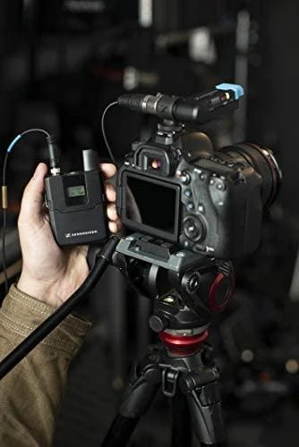 SENNHEISER AVX-ME2-3-EU, KAMERŲ RINKINYS, KIEKVIENAS SU 1X: EKP AVX-3, SKM AVX-3, ME 2, CABLE XLR-> LIZDAS, KAŠTO BALŲ ADAPTERIS, BA 20, BA 30 ir NT 5-10