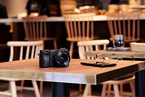 Sony α 6400 + SELP1650 MILC 24,2 MP CMOS 6000 x 4000 pikseliai Juoda