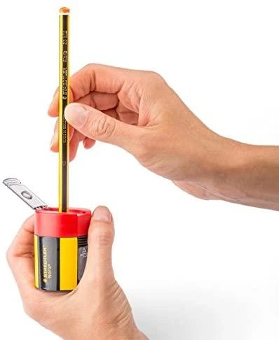 Staedtler pieštukas drožtuko naudojimo metu