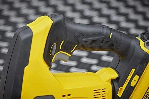 STANLEY siaurapjūklis SFMCS600B 18V be akumuliatoriaus ir kroviklio
