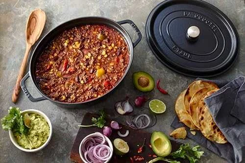 STAUB CAST IRON OVAL POT 4.2L Juodas