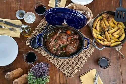 Staub Oval Cocotte, 29cm ketaus, tamsiai mėlyna
