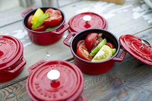 Staub La Cocotte 26cm, apvalus, ketaus, vyšnių raudonas
