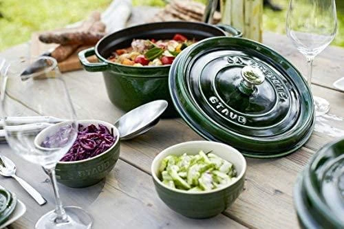 Staub La Cocotte 26cm, apvalus, ketaus, vyšnių raudonas