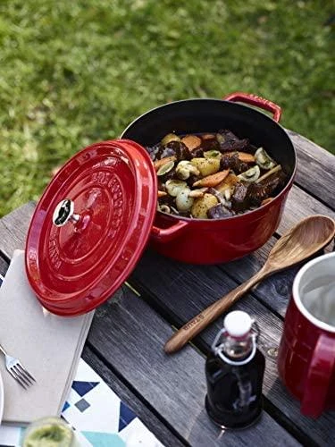 Staub La Cocotte 26cm, apvalus, ketaus, vyšnių raudonas