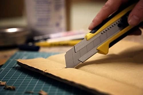 Sustiprintas gumuotas peilis laužomomis 25mm geležtėmis, fiksuojamas ratuku Tajima GRI*L