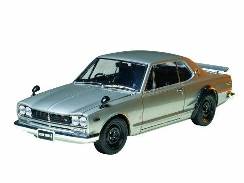 Tamiya Nissan Skyline 2000 GT‑R 1/24 surenkamas plastikinis modelis