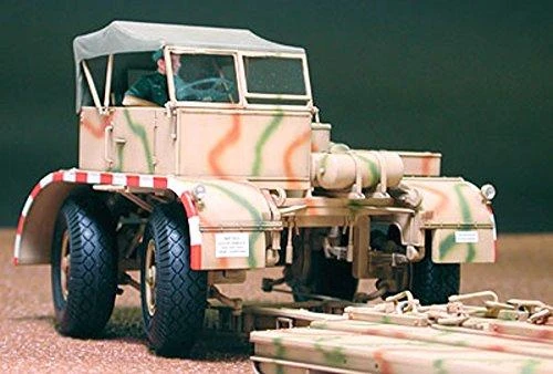 Tamiya Vokiečių vilkikas FAMO su priekaba 1/35 plastikinis modelis