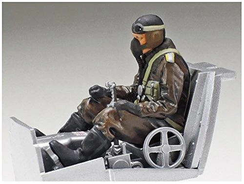 Tamiya Messerschmitt Bf 109 G-6 1/48 plastikinis surenkamas lėktuvo modelis