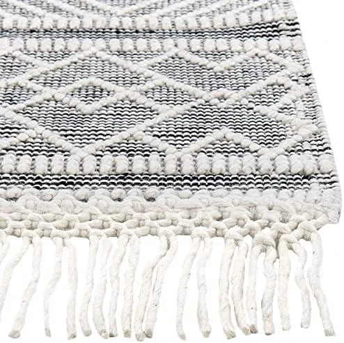Beliani Kilimas KAVAK juodas 160 x 230 cm vilnonis