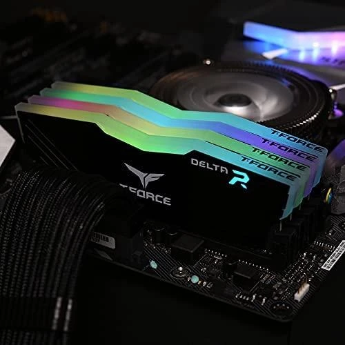 Team Group T-Force Delta RGB RAM su žaismingu apšvietimu