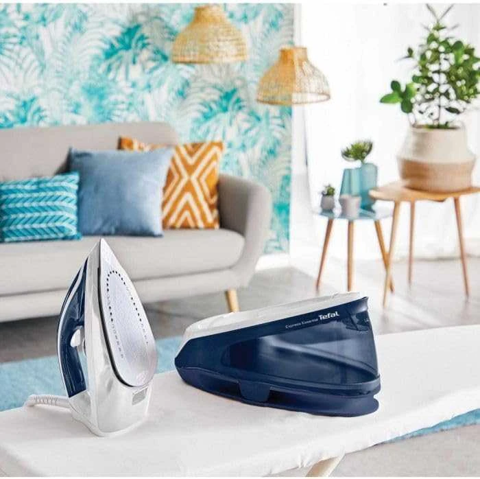 TEFAL | „Express Essential Steam Station“ | SV6116E0 | 2200 W | 1,4 l | 5–6 barai | Automatinis išjungimas | Vertikali garų funkcija | Kalkių valymo funkcija | Baltas/ Mėlyna