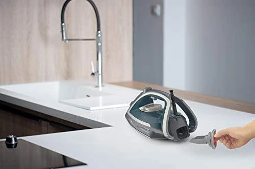 TEFAL | Garų lygintuvas | Ultragliss Plus FV6842 | Garų lygintuvas | 2800 W | Continuous steam 50 g/min | Steam boost performance 260 g/min