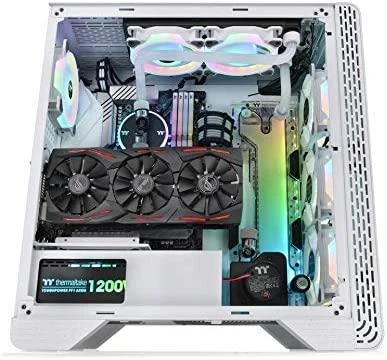 „Thermaltake S300“ grūdinto stiklo sniegas