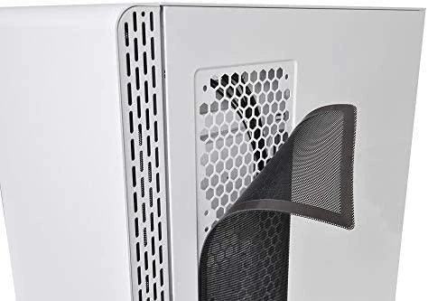 „Thermaltake S300“ grūdinto stiklo sniegas