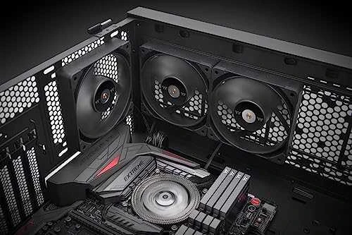 Thermaltake Toughfan 12 Pro korpuso aušintuvai sumontuoti