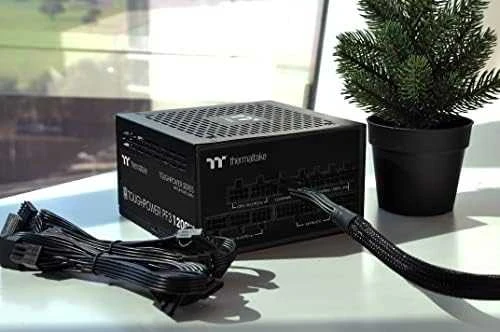 Maitinimo šaltinis Thermaltake Toughpower PF3 1200W Platinum