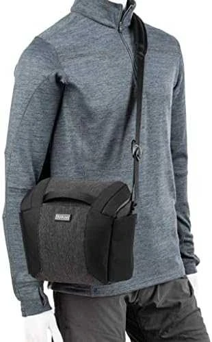 „ThinkTank SpeedTop Crossbody 10“.