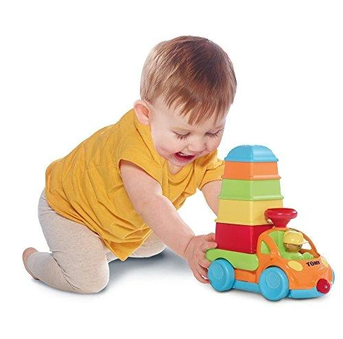Tomy, Toomies, Automobilių žaidimų rinkinys, sudedamas žaislas su garsais, berniukams
