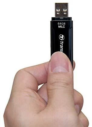 Transcend 64 GB „JETFLASH 750“ USB 3.0 atmintinė – MLC SCHWARZ IN