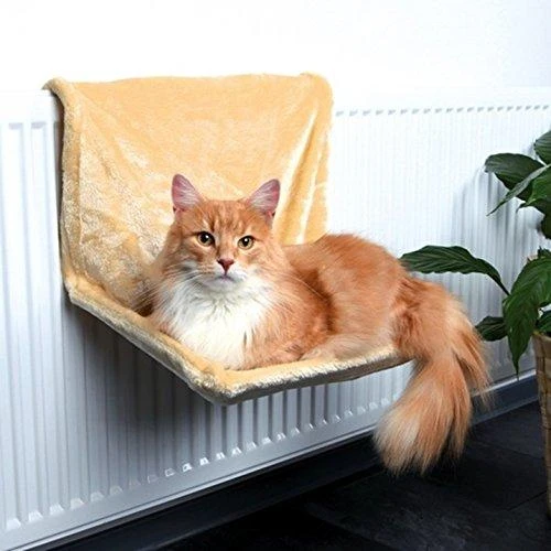 Trixie Cat lova ant radiatoriaus - smėlio spalvos