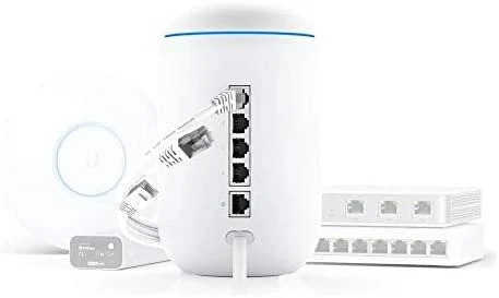 Maršrutizatorius UBIQUITI Ubi UDM Ubiquiti UDM UniFi Dream Machine 802.11ac 4x4 Wave 2 AP su valdikliu, 4x GbE