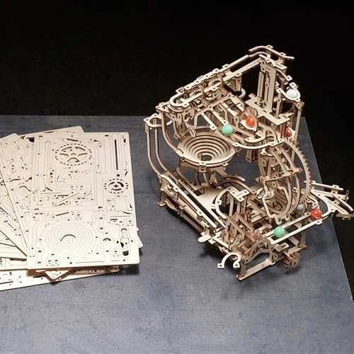 Marble Run – pakopinis keltuvas – mechaninis sulankstomas modelis – fanera – 355 elementai – Ugearsmodels