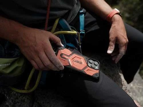 Urban Armor Gear UAG Monarch Pro su MagSafe iPhone 15 Pro - dark dėklas telefonui mėlynos spalvos