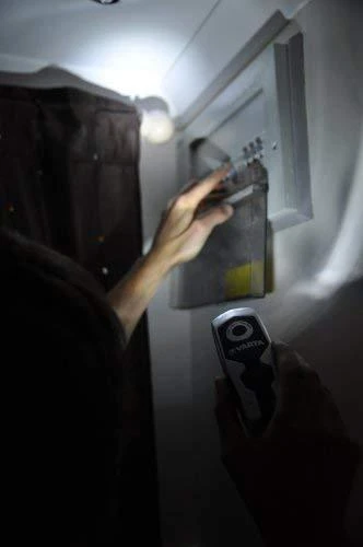 Varta Dynamo Light LED Rankinis žibintuvėlis Juoda, Pilka