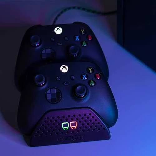 VENOM Doko stotelė do padów XBOX One/XBOX Series juoda + 2x akumulator